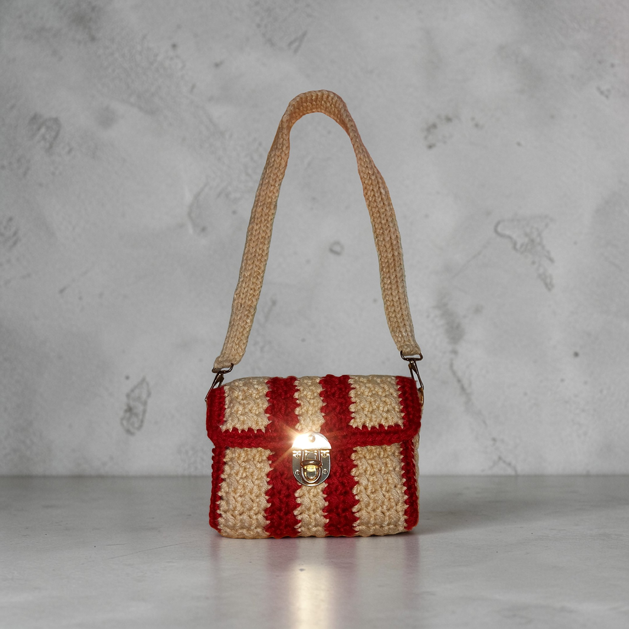 Handmade Crochet Shoulder Bag – Red & Cream Striped with Detachable Strap