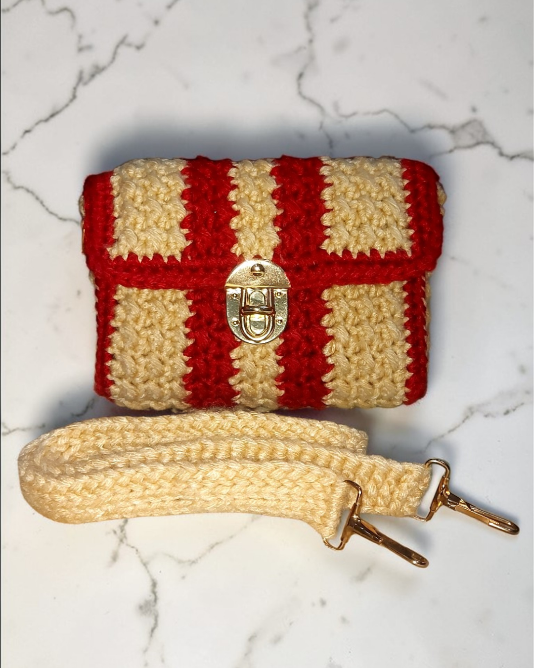 Handmade Crochet Shoulder Bag – Red & Cream Striped with Detachable Strap